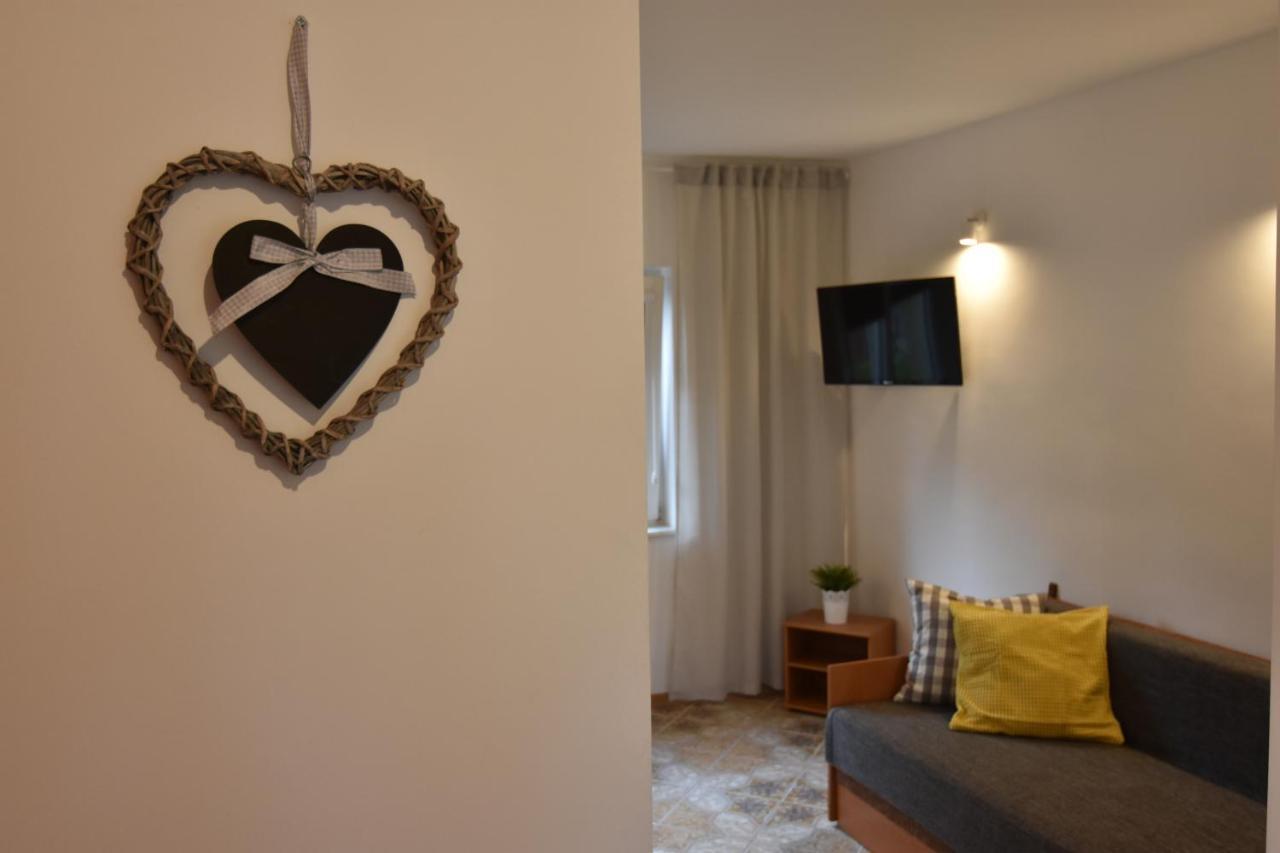 Ferienwohnung Malinowka Jantar Exterior foto